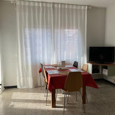 Sunny And Quiet Sagrada Familia Apartment Barcelona Exterior foto