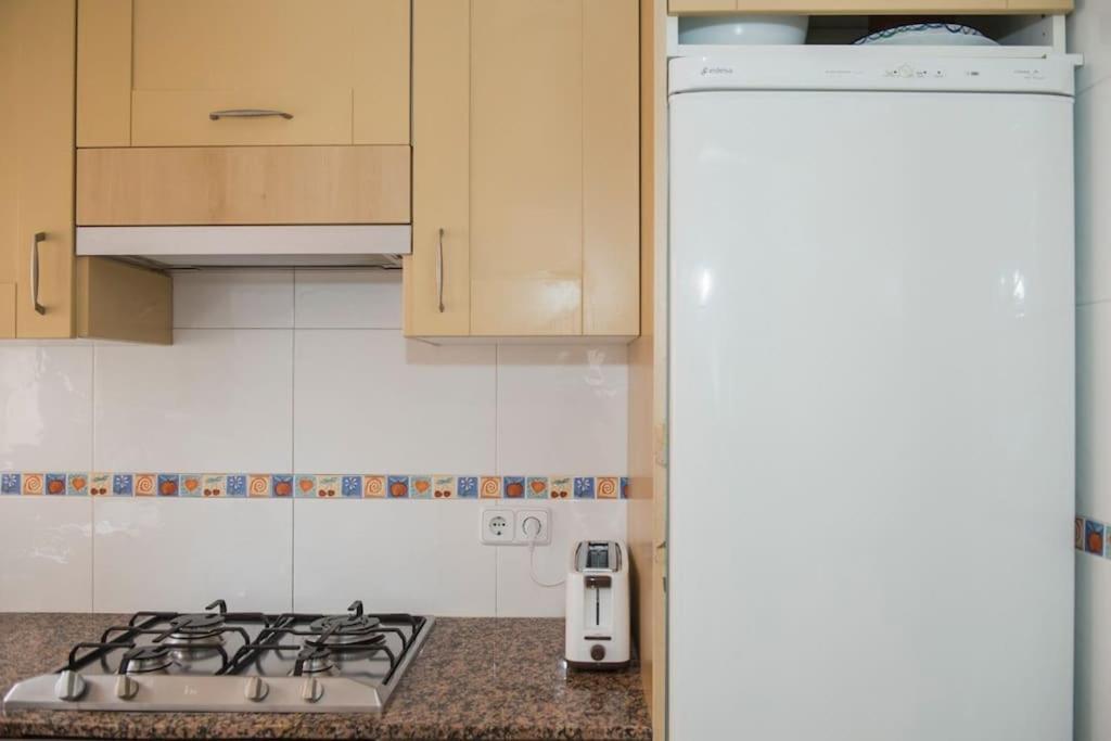 Sunny And Quiet Sagrada Familia Apartment Barcelona Exterior foto