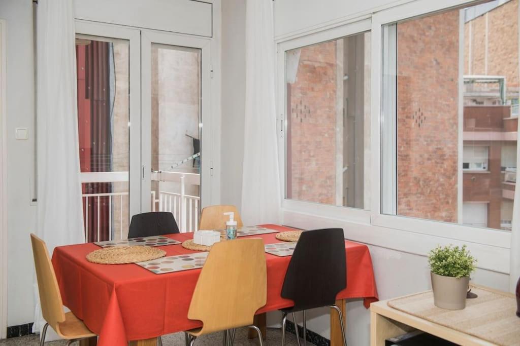 Sunny And Quiet Sagrada Familia Apartment Barcelona Exterior foto