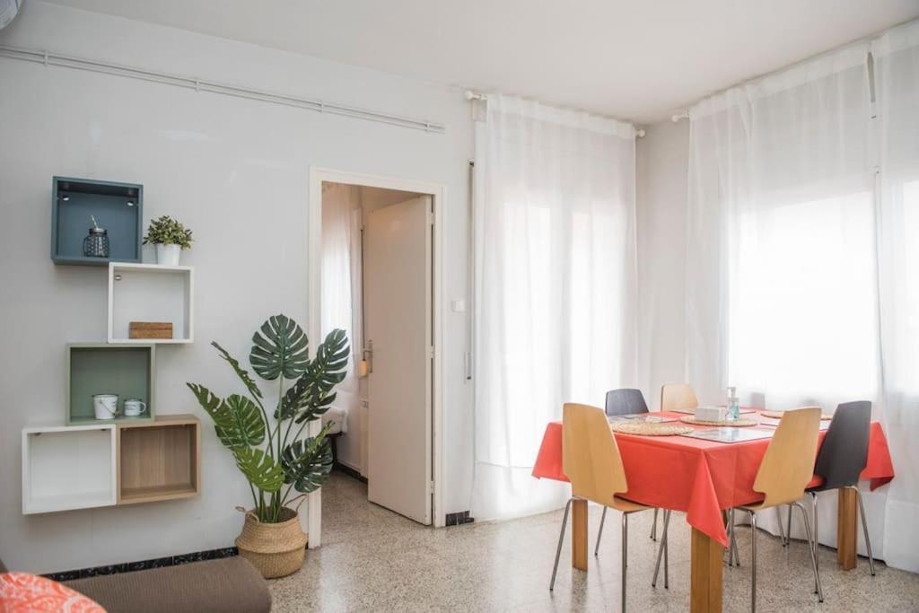 Sunny And Quiet Sagrada Familia Apartment Barcelona Exterior foto