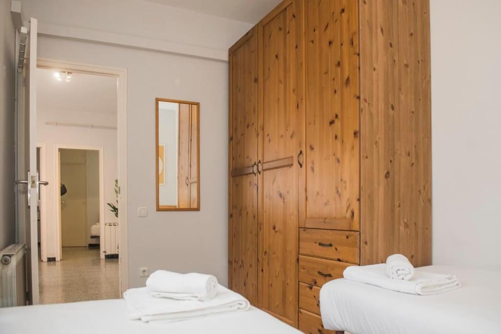 Sunny And Quiet Sagrada Familia Apartment Barcelona Exterior foto