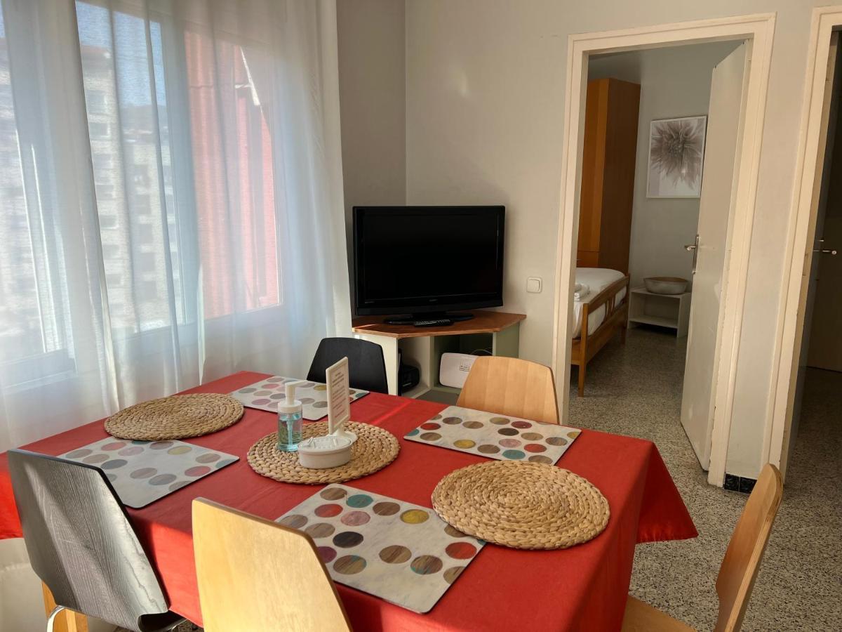 Sunny And Quiet Sagrada Familia Apartment Barcelona Exterior foto